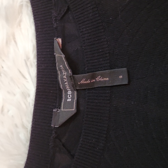 BCBG MAXAZARIA light semi sheer knit sweater - Picture 2 of 6